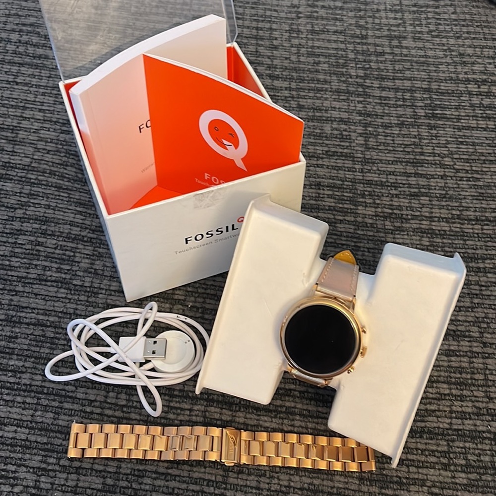 Fossil Q Touchscreen Smartwatch - image 2